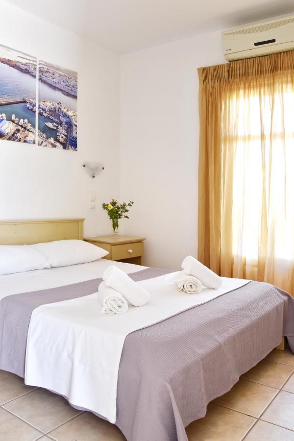 Captain Apartments Paros Náousa Rom bilde
