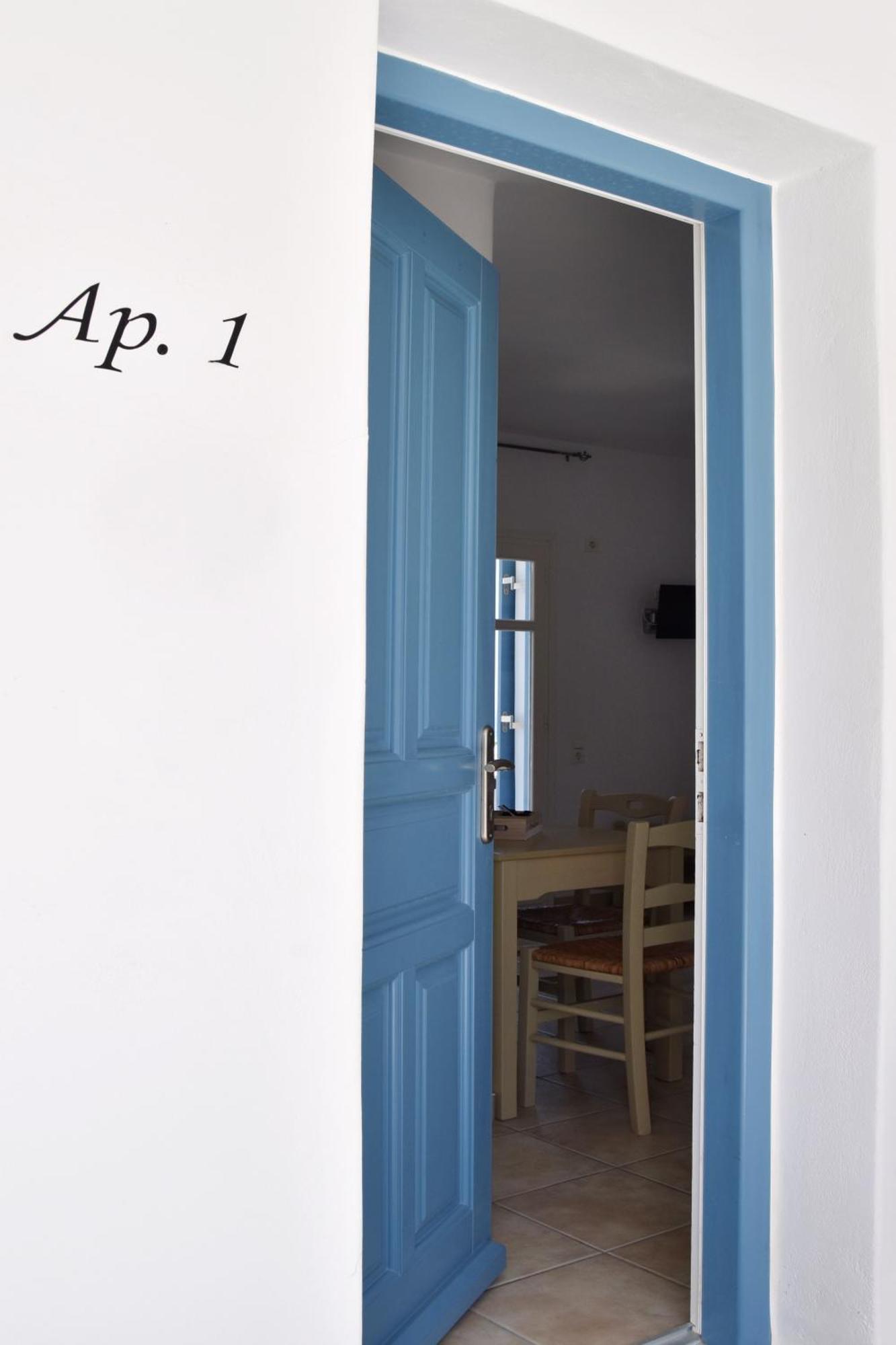 Captain Apartments Paros Náousa Rom bilde